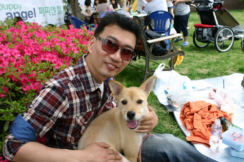 누렁이도 입양의날 행사 잘 당겨왔어요^^