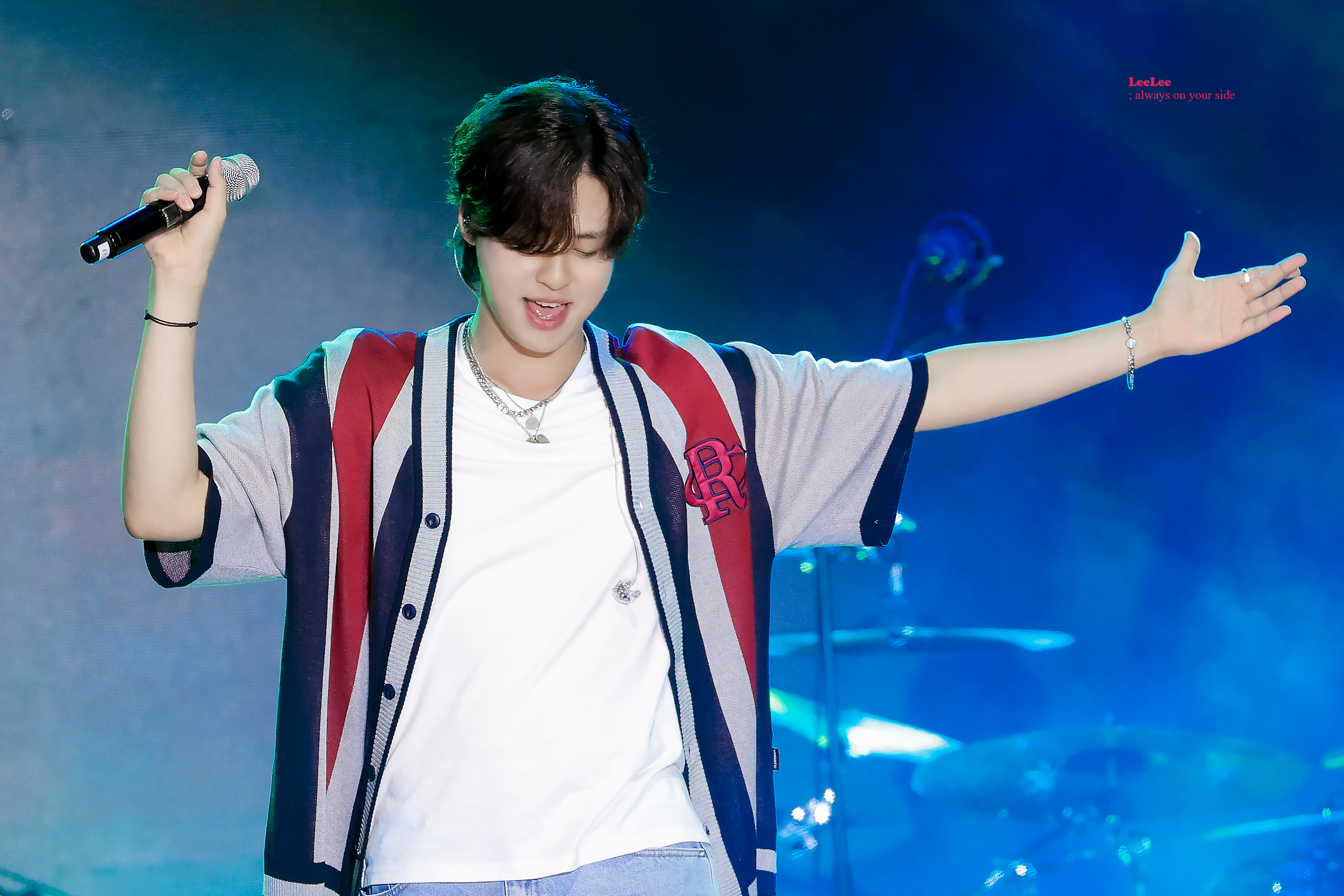 가수 이솔로몬 팬분의 후원